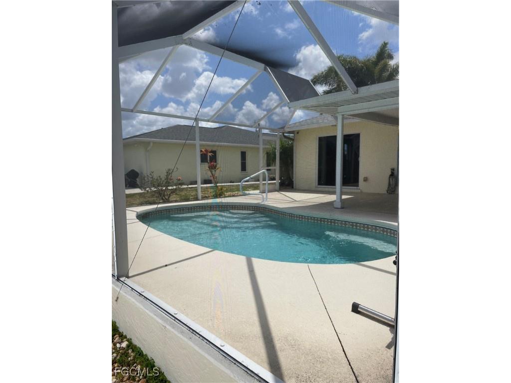2205 SW 2nd Terrace Cape Coral FL 33991 2025021927 image10