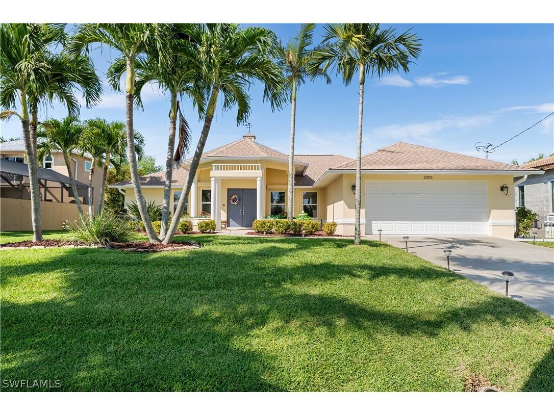 2205 SW 44th Terrace Cape Coral FL 33914 224025884 image1
