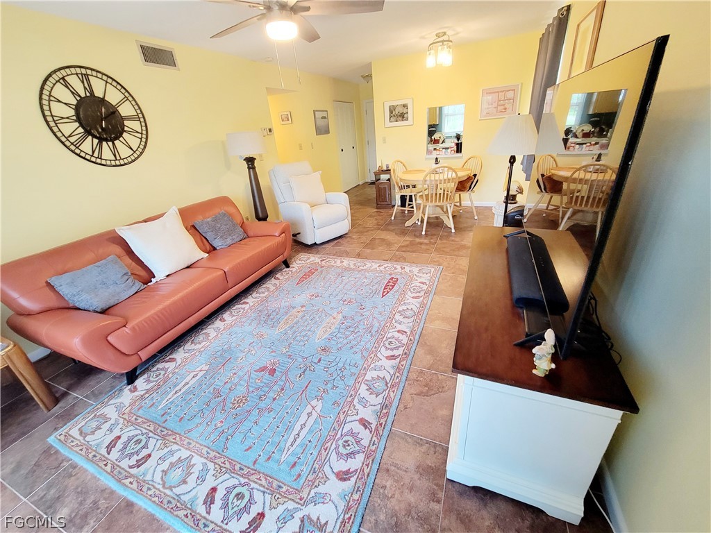 2206 E 6th Street Lehigh Acres FL 33936 2026008360 image1