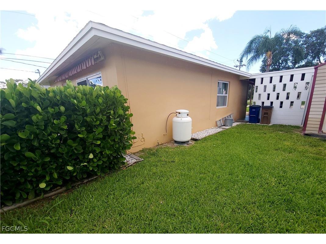 2206 E 6th Street Lehigh Acres FL 33936 2026008360 image8