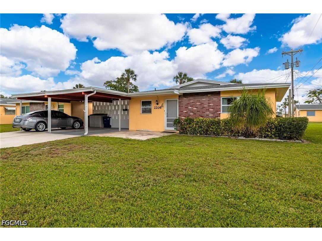 2206 E 6th Street Lehigh Acres FL 33936 2026018913 image2