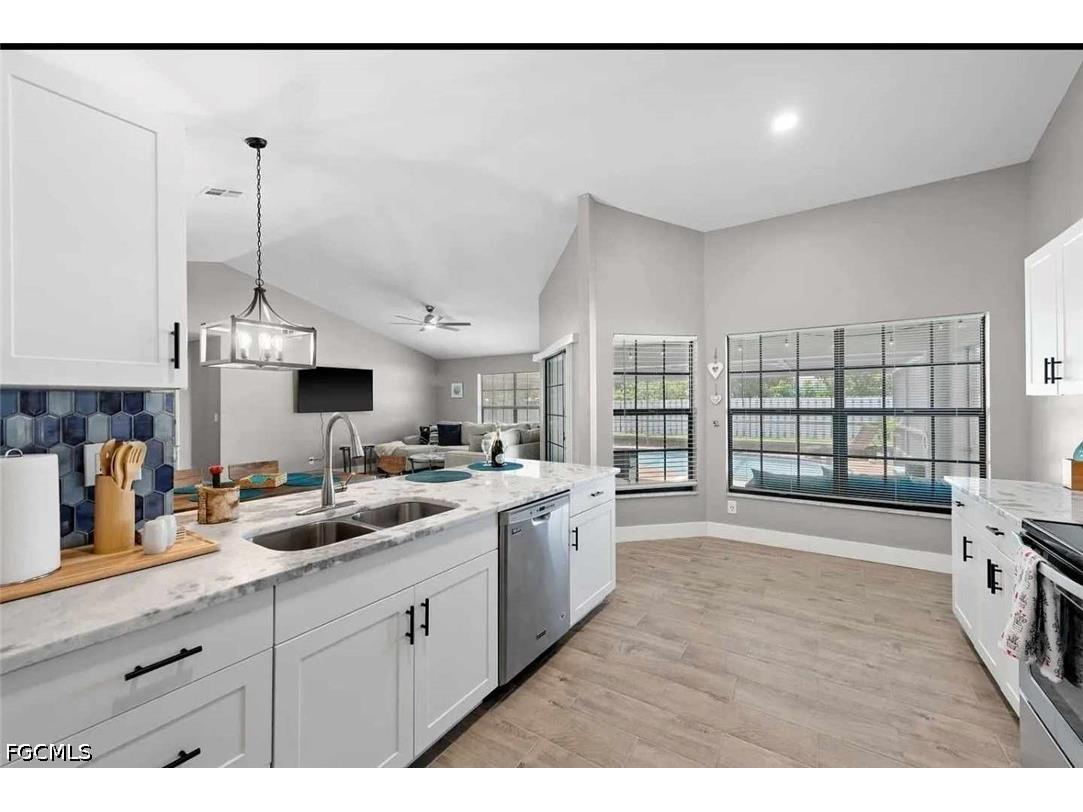 2206 SE 4th Street Cape Coral FL 33990 2026018543 image1