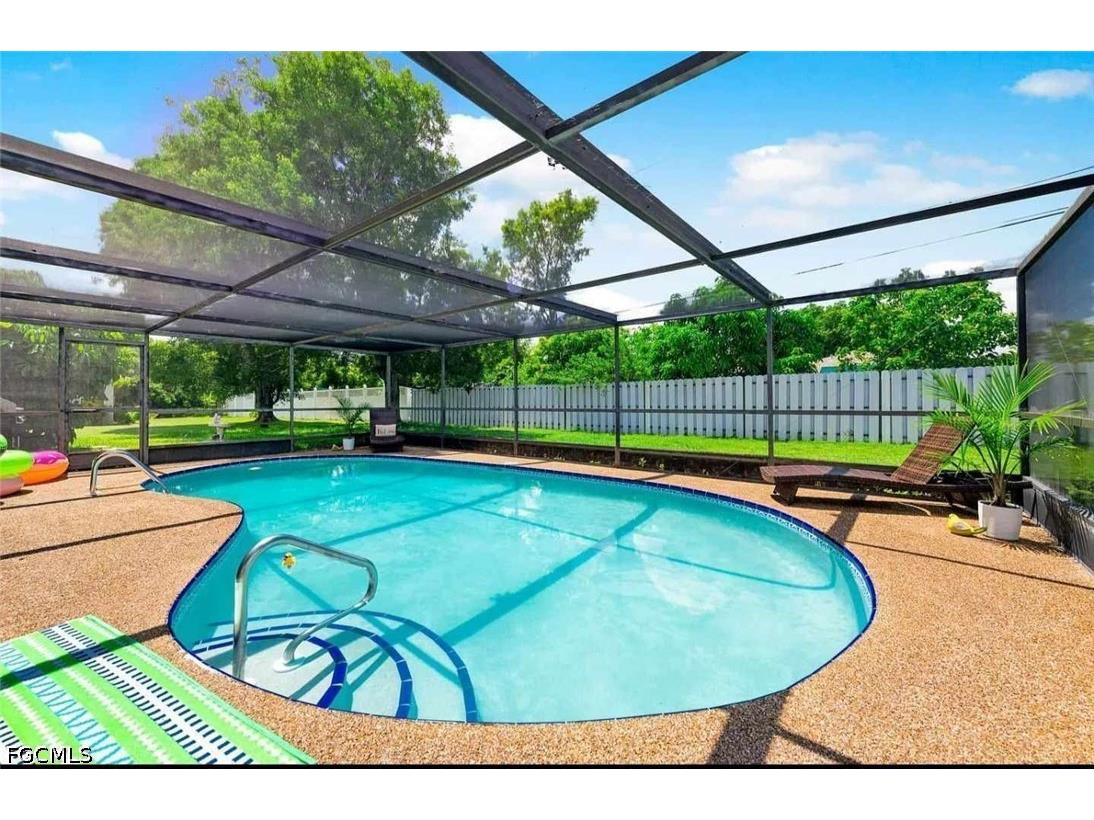 2206 SE 4th Street Cape Coral FL 33990 2026018543 image16