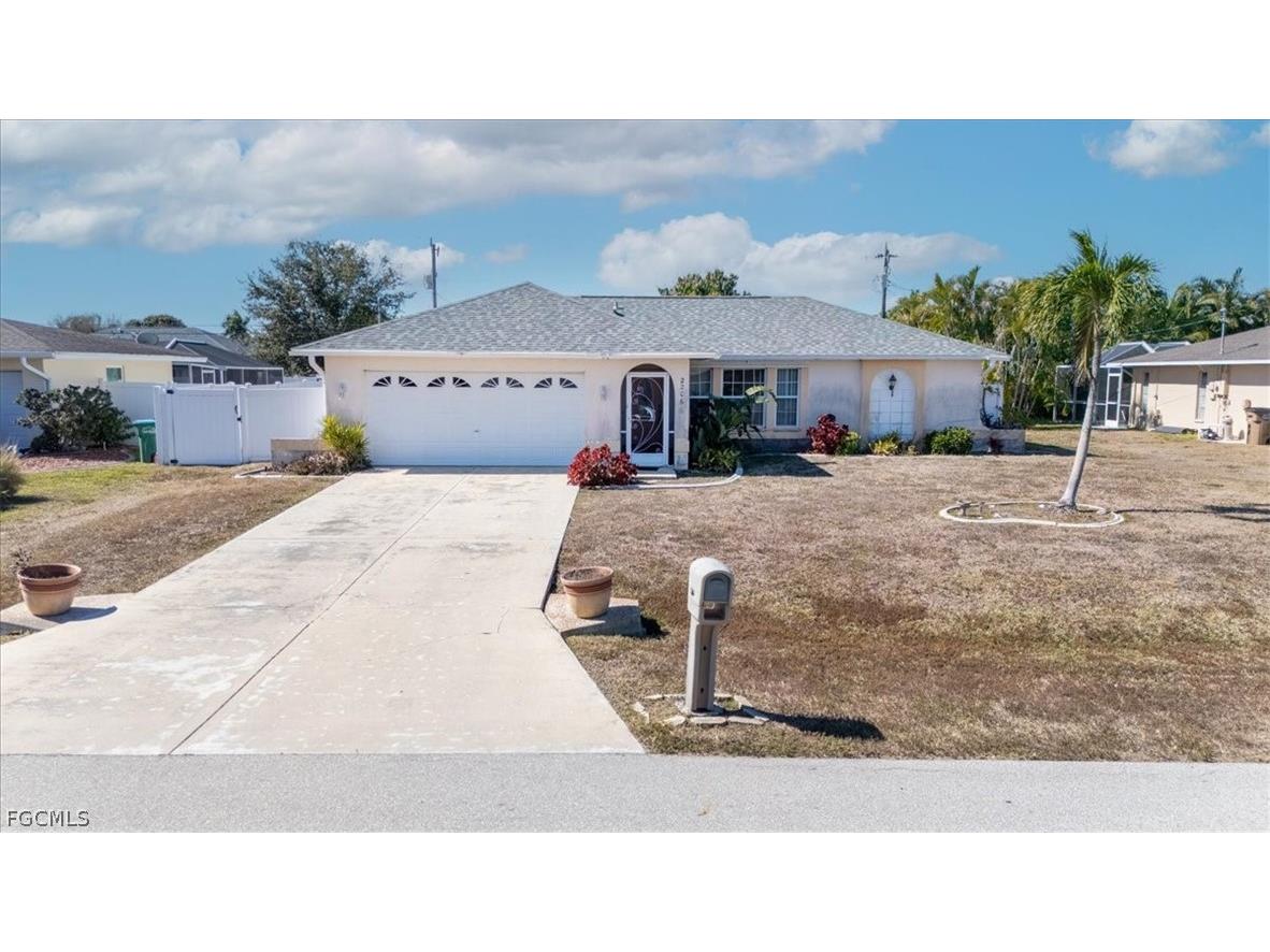2206 SE 8th Place Cape Coral FL 33990 2026006888 image1