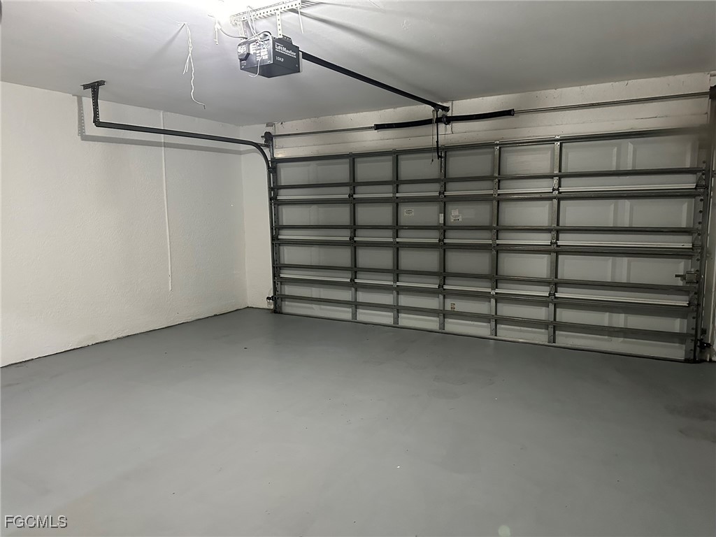 2207 NE 15th Lane Cape Coral FL 33909 2025025274 image25