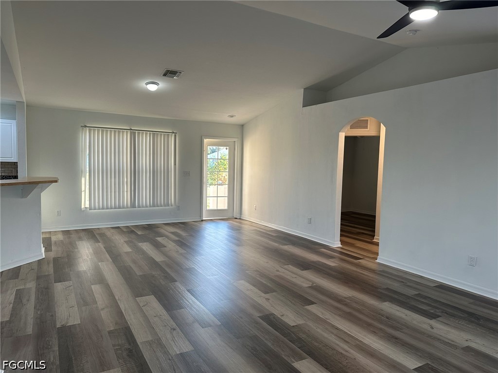 2207 NE 15th Lane Cape Coral FL 33909 2026029342 image11