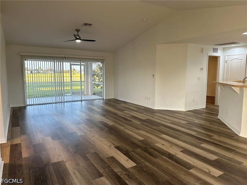 2207 NE 15th Lane Cape Coral FL 33909 2026029342 image6