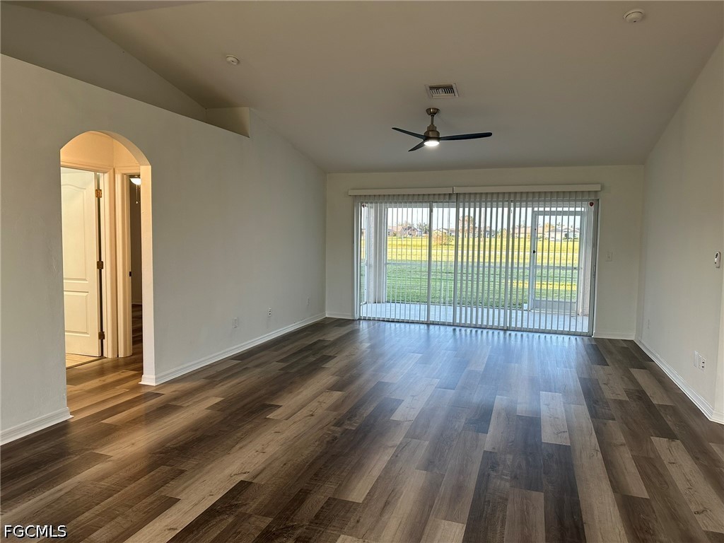 2207 NE 15th Lane Cape Coral FL 33909 2026029342 image7