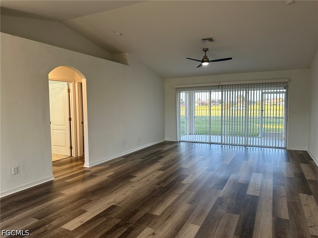 2207 NE 15th Lane Cape Coral FL 33909 2026029342 image8