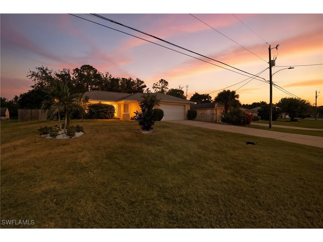 2207 NE 28th Street Cape Coral FL 33909 225076572 image3