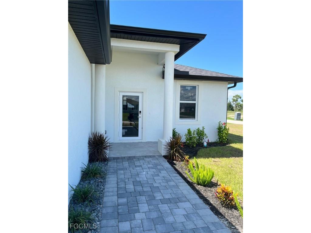 2207 NW 25th Lane Cape Coral FL 33993 2025015082 image5