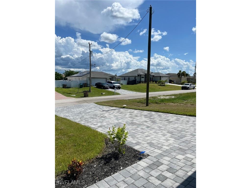 2207 NW 25th Lane Cape Coral FL 33993 225060340 image4