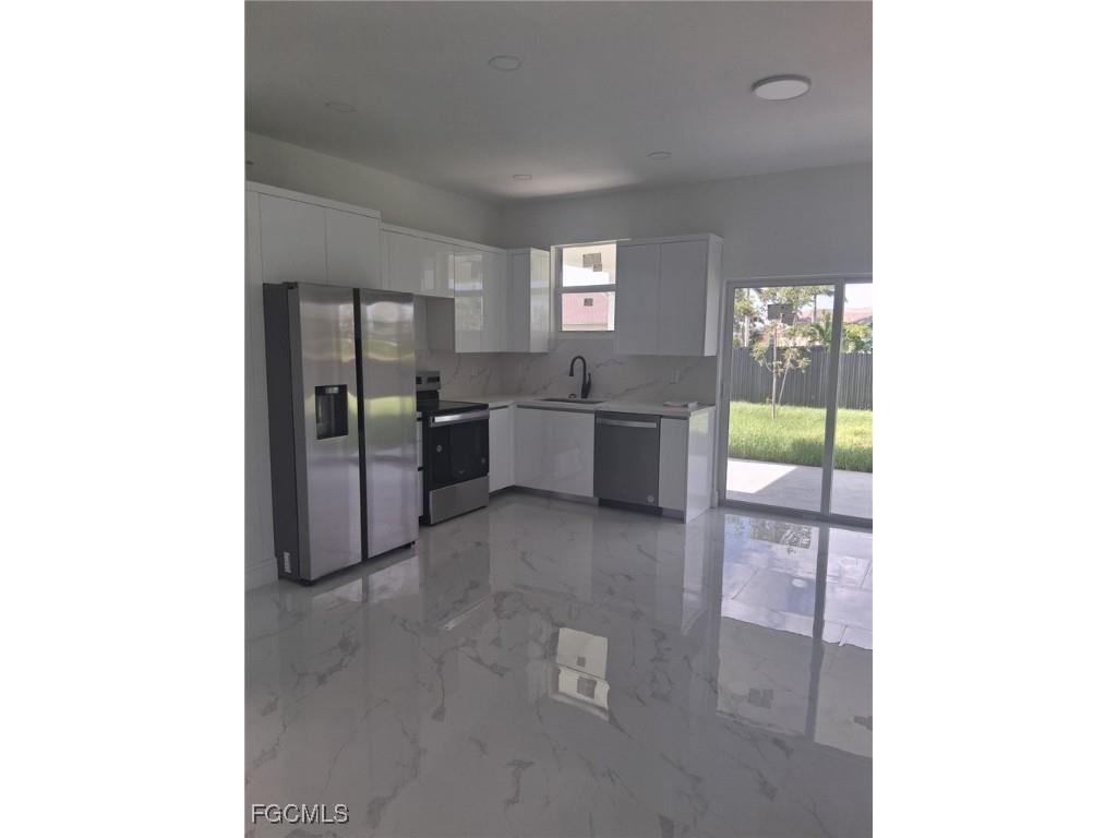 2207 NW 25th Lane Cape Coral FL 33993 225060340 image9