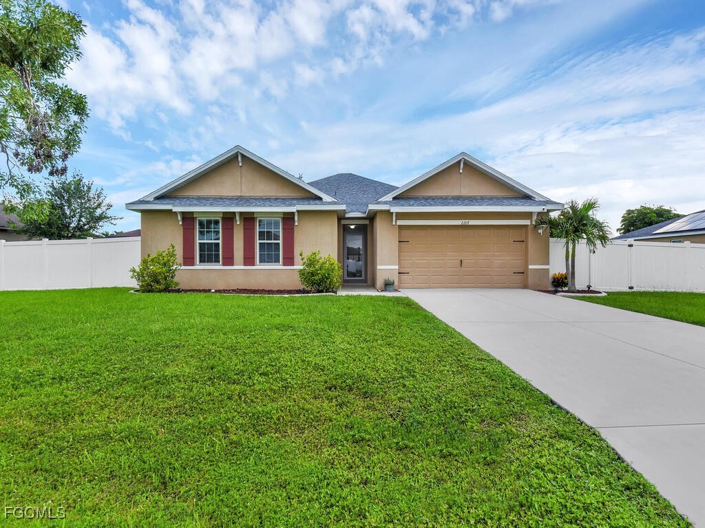 2207 SW 12th Lane Cape Coral FL 33991 2025002469 image1