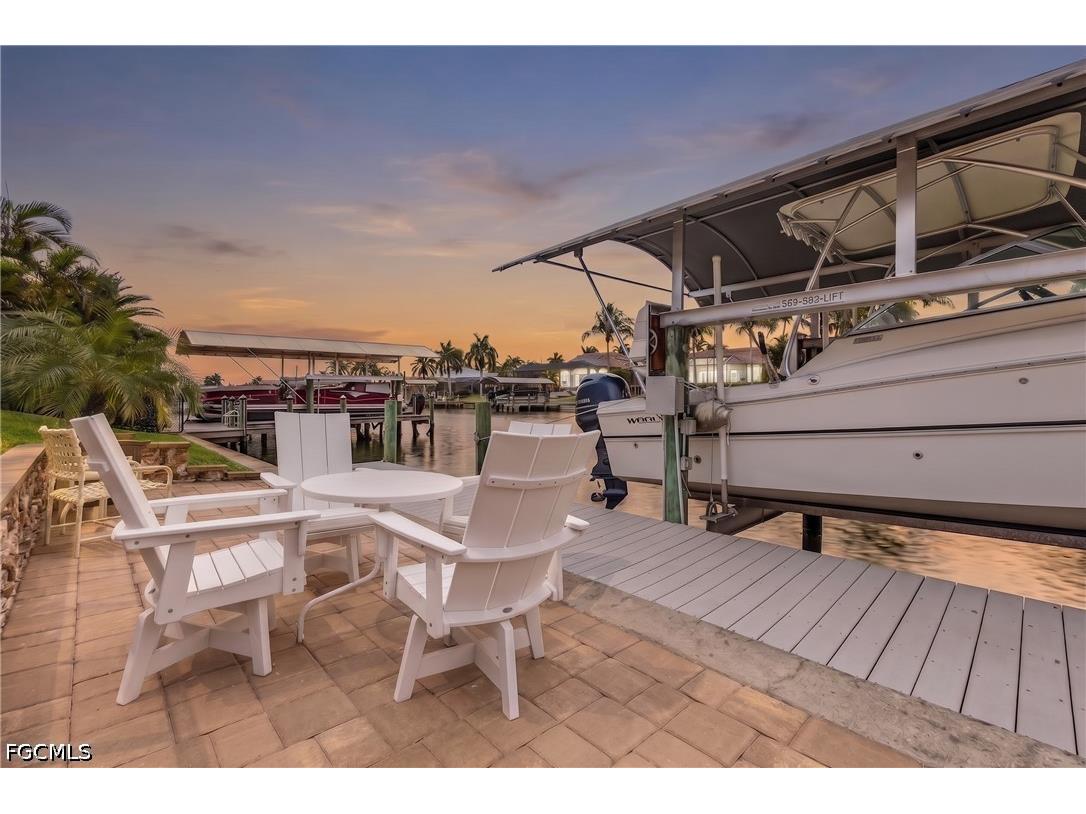 2207 SW 52nd Street Cape Coral FL 33914 2026029056 image5