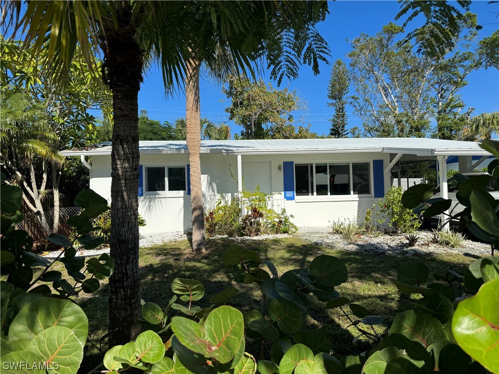 2207 Sunset Lane Naples FL 34104 224002767 image1