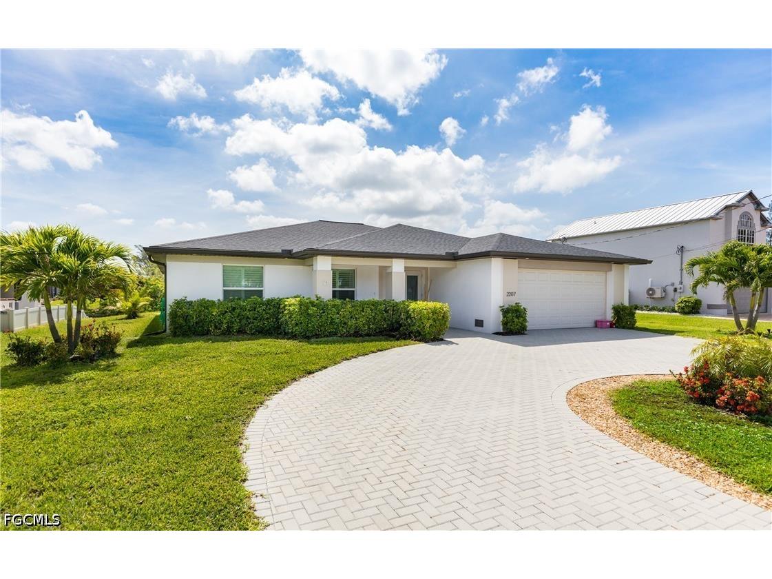 2207 Surfside Boulevard Cape Coral FL 33991 2026020314 image2