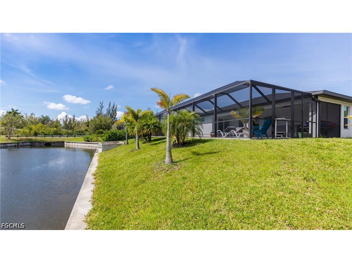 2207 Surfside Boulevard Cape Coral FL 33991 2026020314 image27