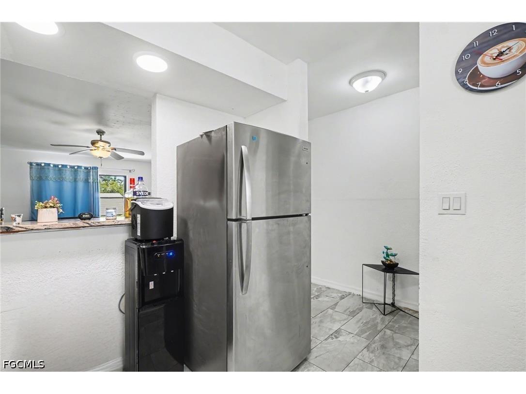 2208/2210 Iris Way Fort Myers FL 33905 2026015825 image11