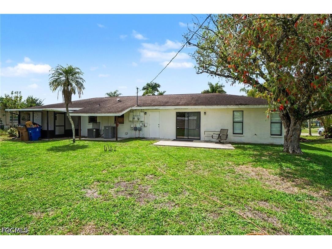 2208/2210 Iris Way Fort Myers FL 33905 2026015825 image19