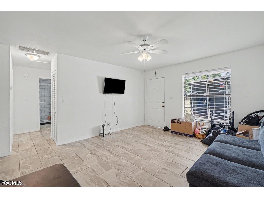 2208/2210 Iris Way Fort Myers FL 33905 2026015825 image23