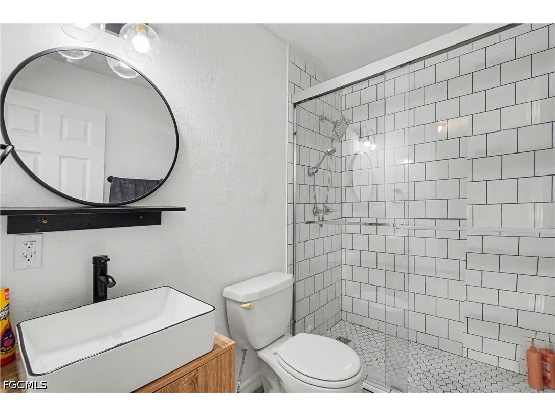 2208/2210 Iris Way Fort Myers FL 33905 2026015825 image29