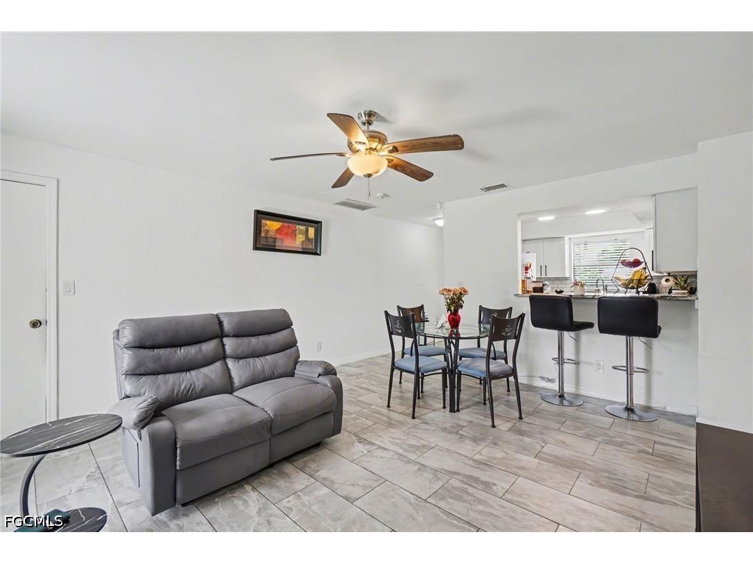 2208/2210 Iris Way Fort Myers FL 33905 2026015825 image5