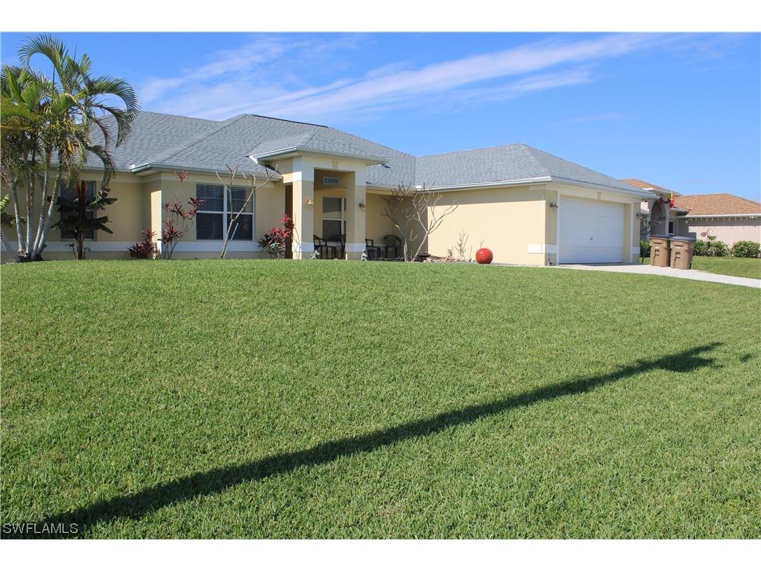 2208 NE 22nd Place Cape Coral FL 33909 224009494 image1