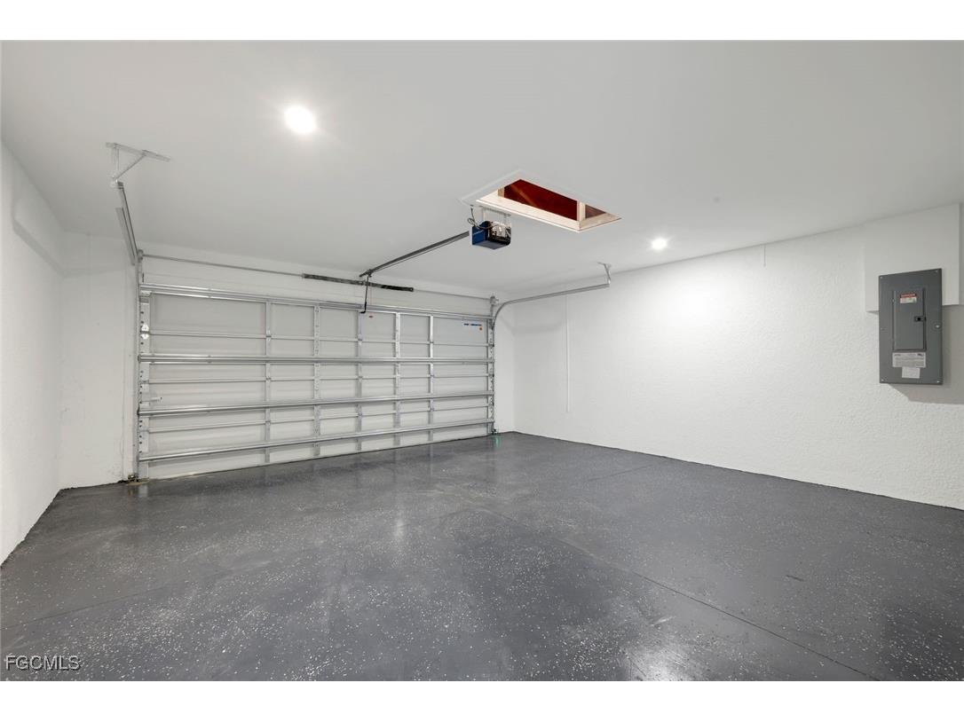 2208 NE 23rd Avenue Cape Coral FL 33909 2025024938 image21