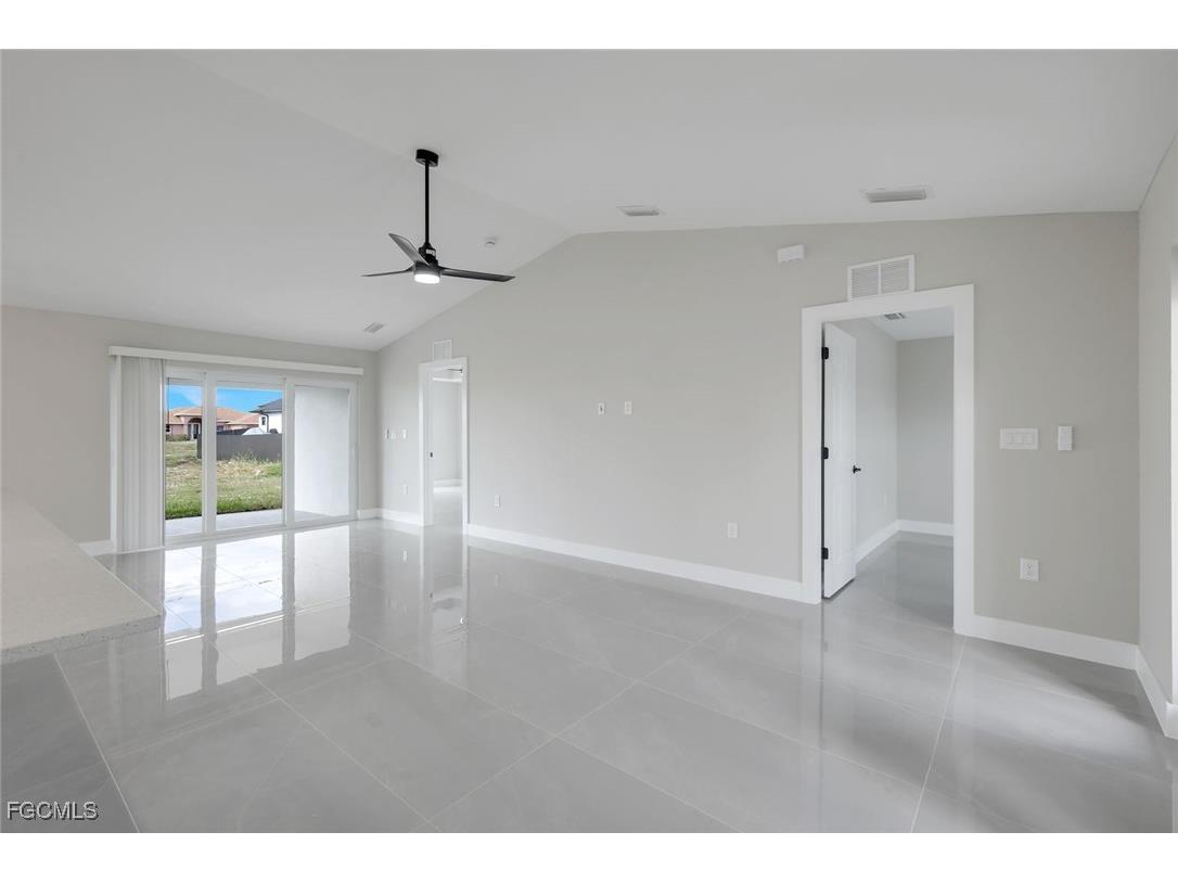 2208 NE 23rd Avenue Cape Coral FL 33909 2025024938 image4