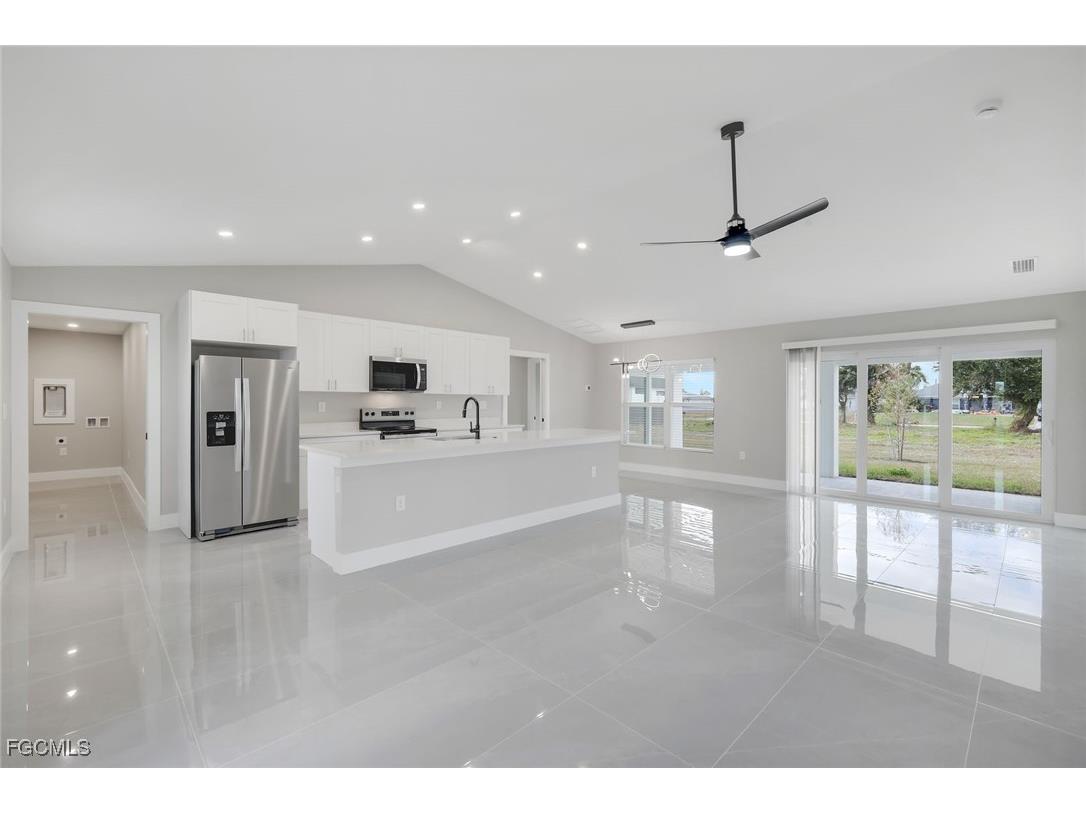 2208 NE 23rd Avenue Cape Coral FL 33909 2025024938 image5