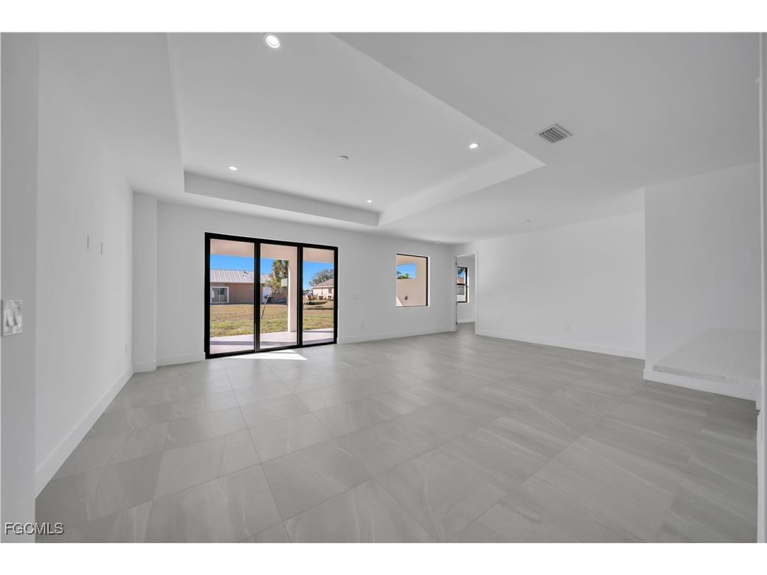 2208 NE 9th Avenue Cape Coral FL 33909 2026004913 image24