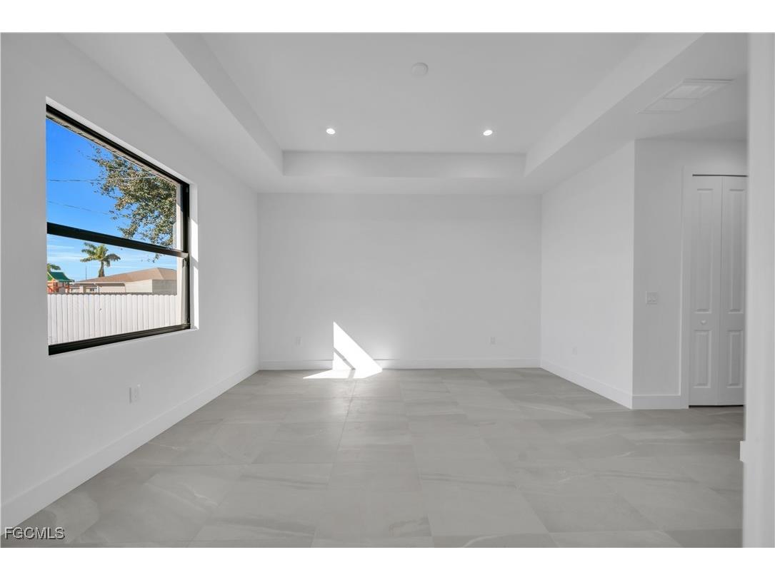 2208 NE 9th Avenue Cape Coral FL 33909 2026004913 image25