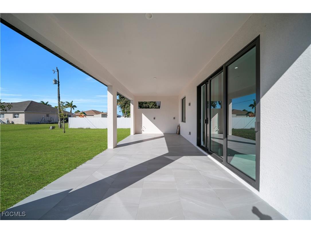 2208 NE 9th Avenue Cape Coral FL 33909 2026004913 image35