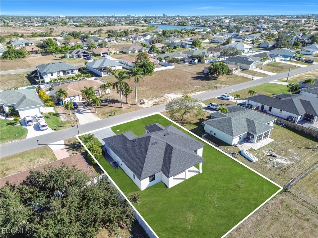 2208 NE 9th Avenue Cape Coral FL 33909 2026004913 image42