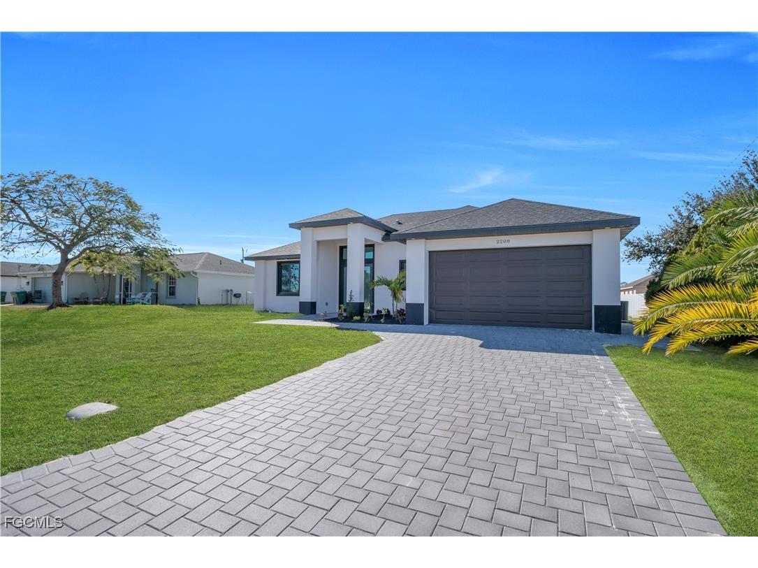 2208 NE 9th Avenue Cape Coral FL 33909 2026004913 image8