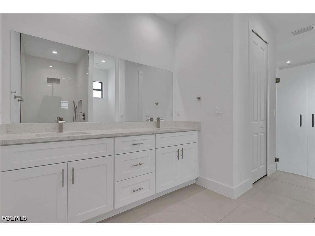 2208 NE 9th Avenue Cape Coral FL 33909 2026026679 image27