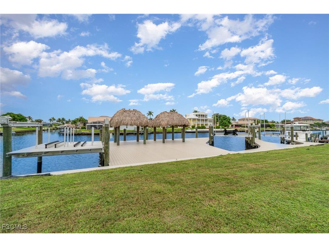 2208 SE 27th Street Cape Coral FL 33904 2025007440 image10