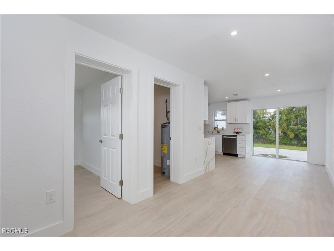 2209 Delta Street Fort Myers FL 33907 2025014521 image9