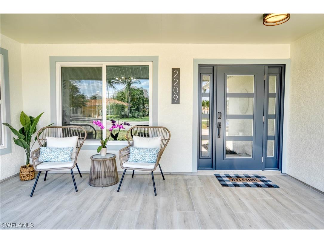 2209 Imperial Golf Course Boulevard Naples FL 34110 223023629 image1