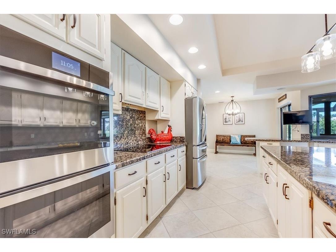 2209 Regal Way Naples FL 34110 225053763 image12