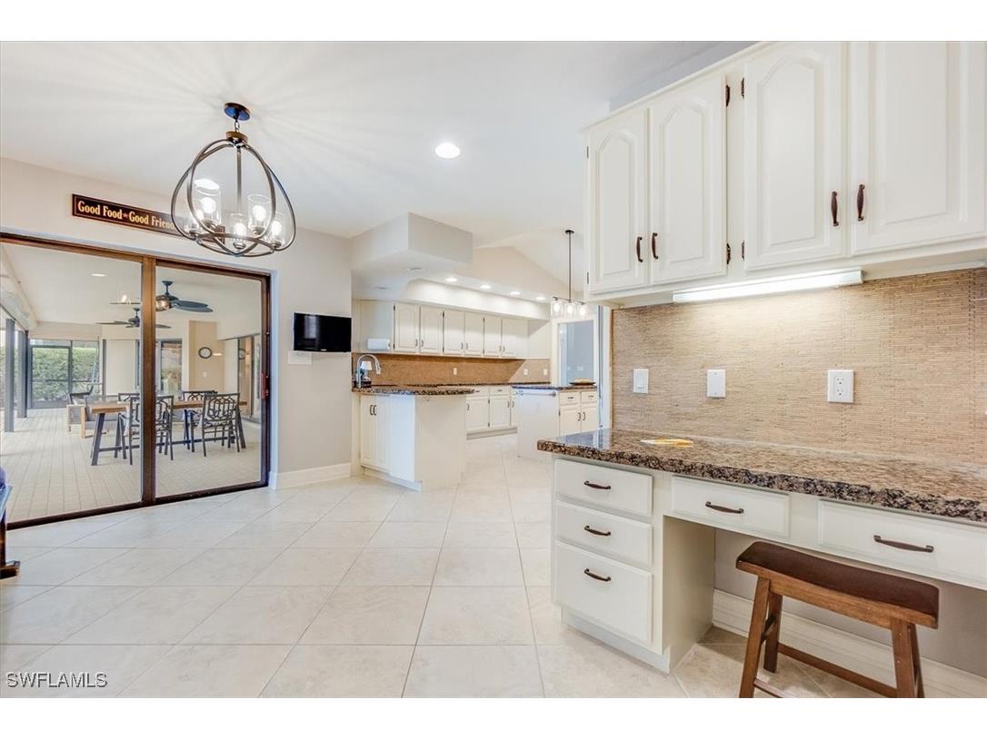 2209 Regal Way Naples FL 34110 225053763 image16