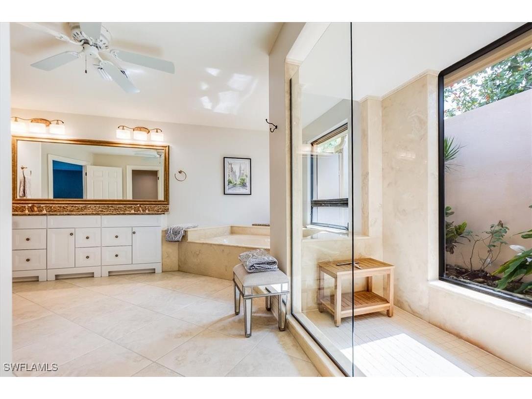 2209 Regal Way Naples FL 34110 225053763 image28