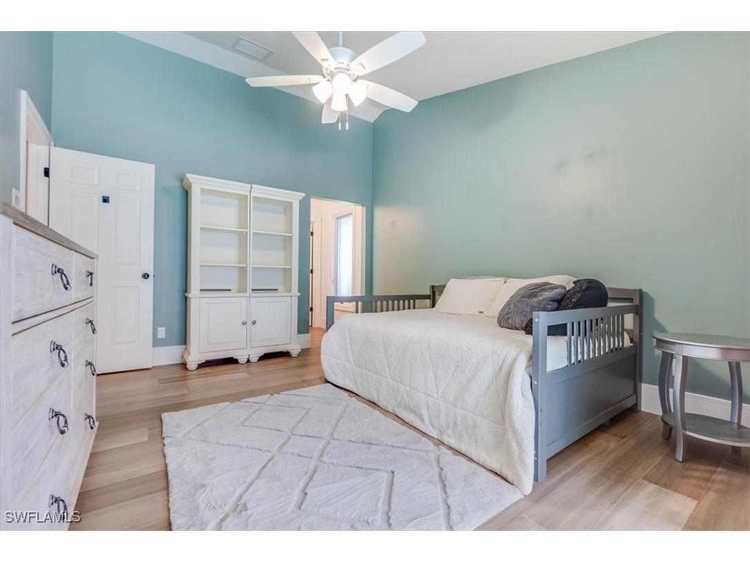 2209 Regal Way Naples FL 34110 225053763 image32