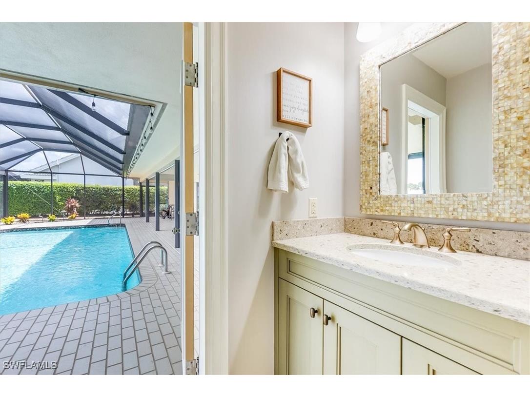 2209 Regal Way Naples FL 34110 225053763 image42