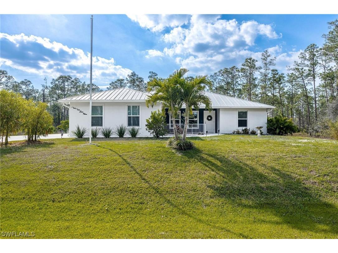 2209 Truman Avenue Alva FL 33920 223015565 image1