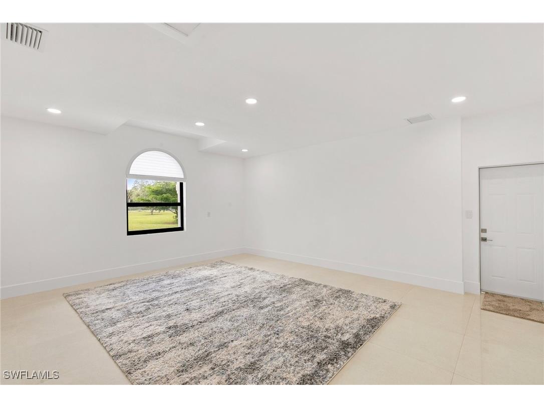 221 10th Street SE Naples FL 34117 225047621 image30