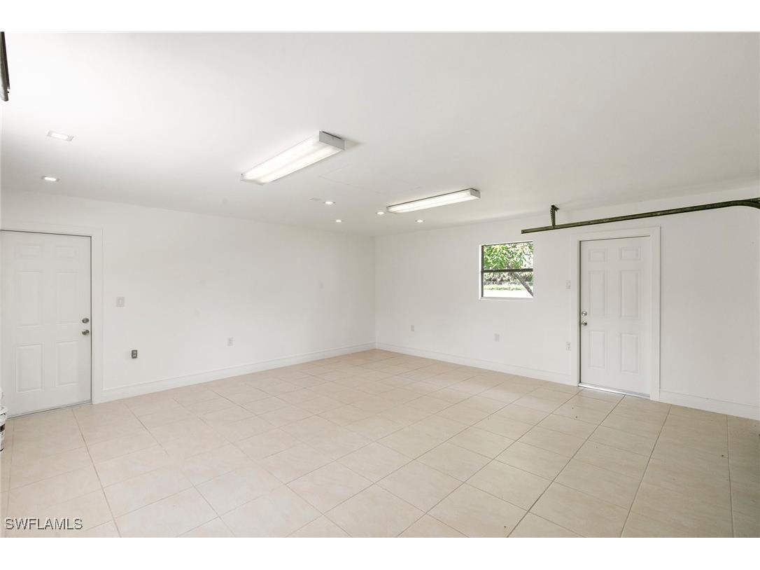 221 10th Street SE Naples FL 34117 225047621 image32