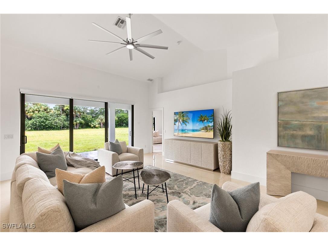 221 10th Street SE Naples FL 34117 225047621 image4