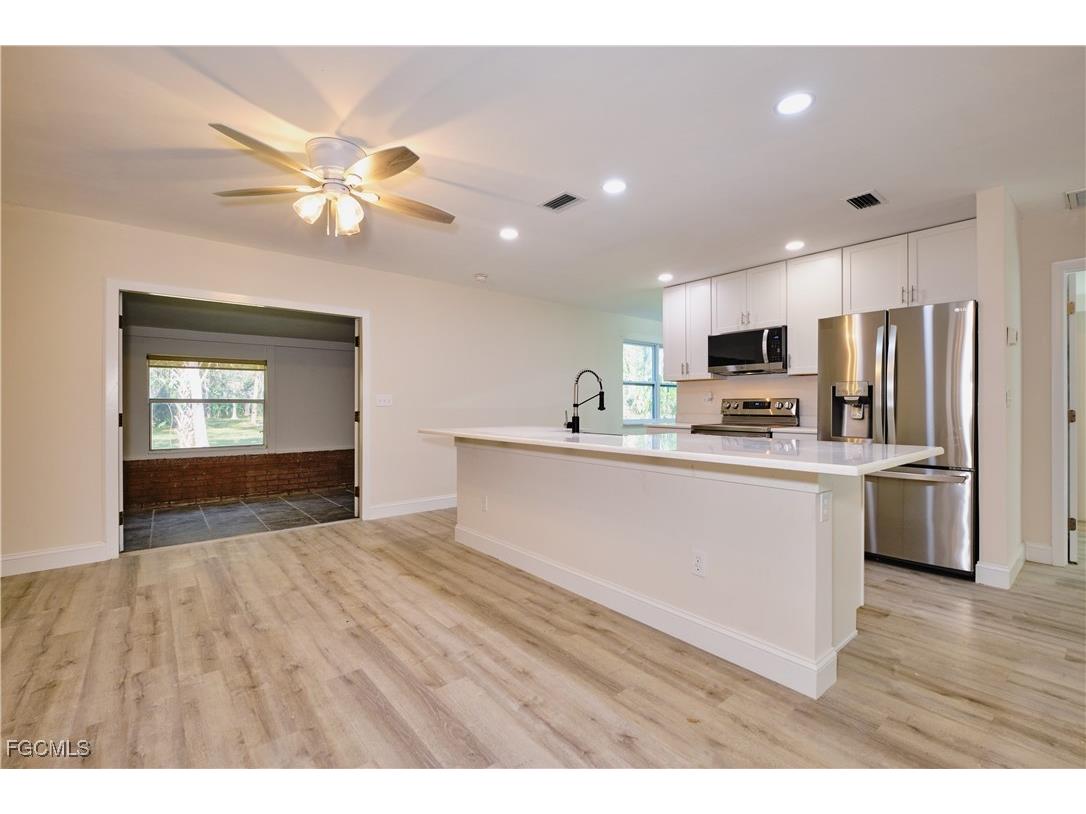 221 18th Avenue NW Naples FL 34120 2025024503 image14